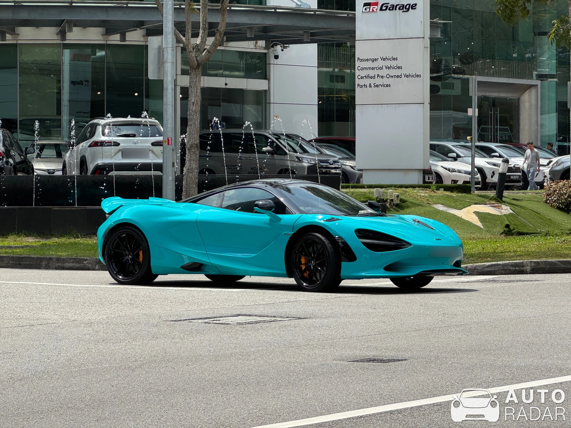 McLaren 750S spotted in Singapore, Singapore