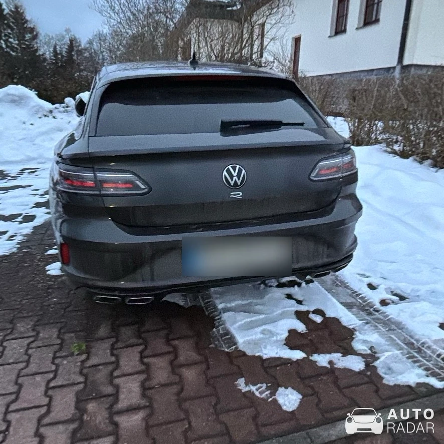 Volkswagen Arteon R Shooting Brake spotted in Zwönitz, Deutschland