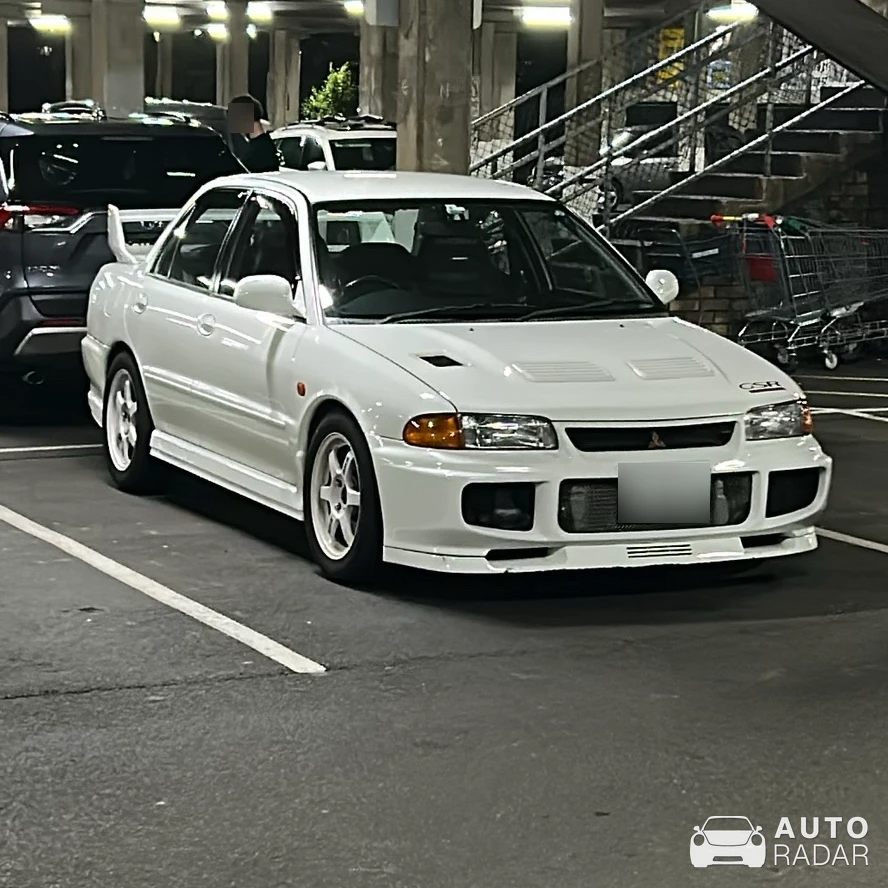 Mitsubishi Lancer Evolution VIII GSR spotted in Eastwood