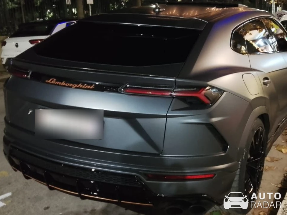 Lamborghini Urus S spotted in Bari, Italy