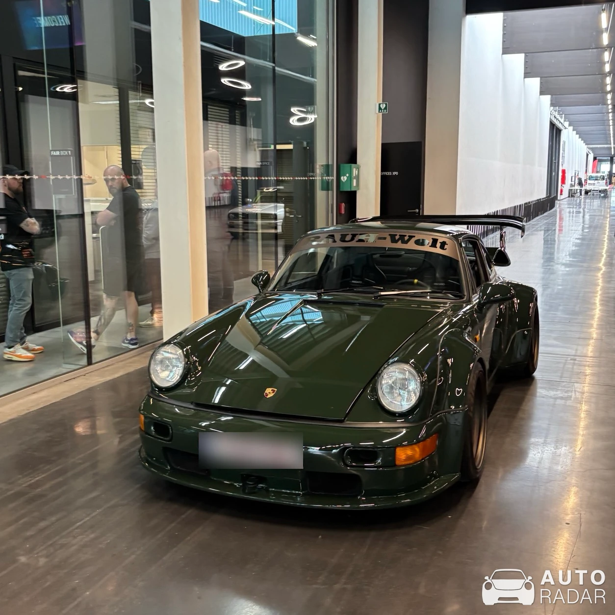 Porsche Rauh-Welt Begriff 964 spotted in Kortrijk