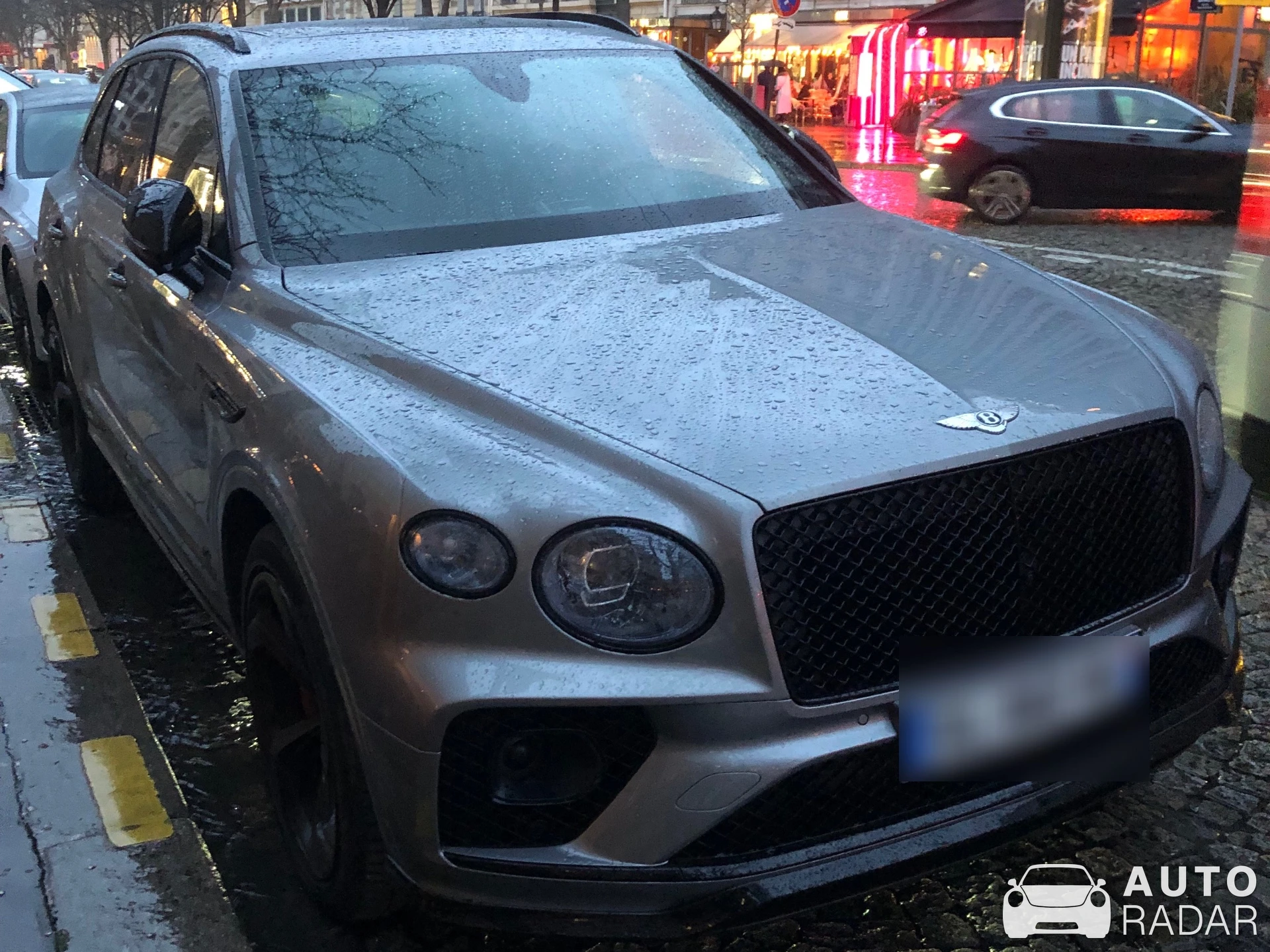 Bentley Bentayga V8 spotted in Paris, France