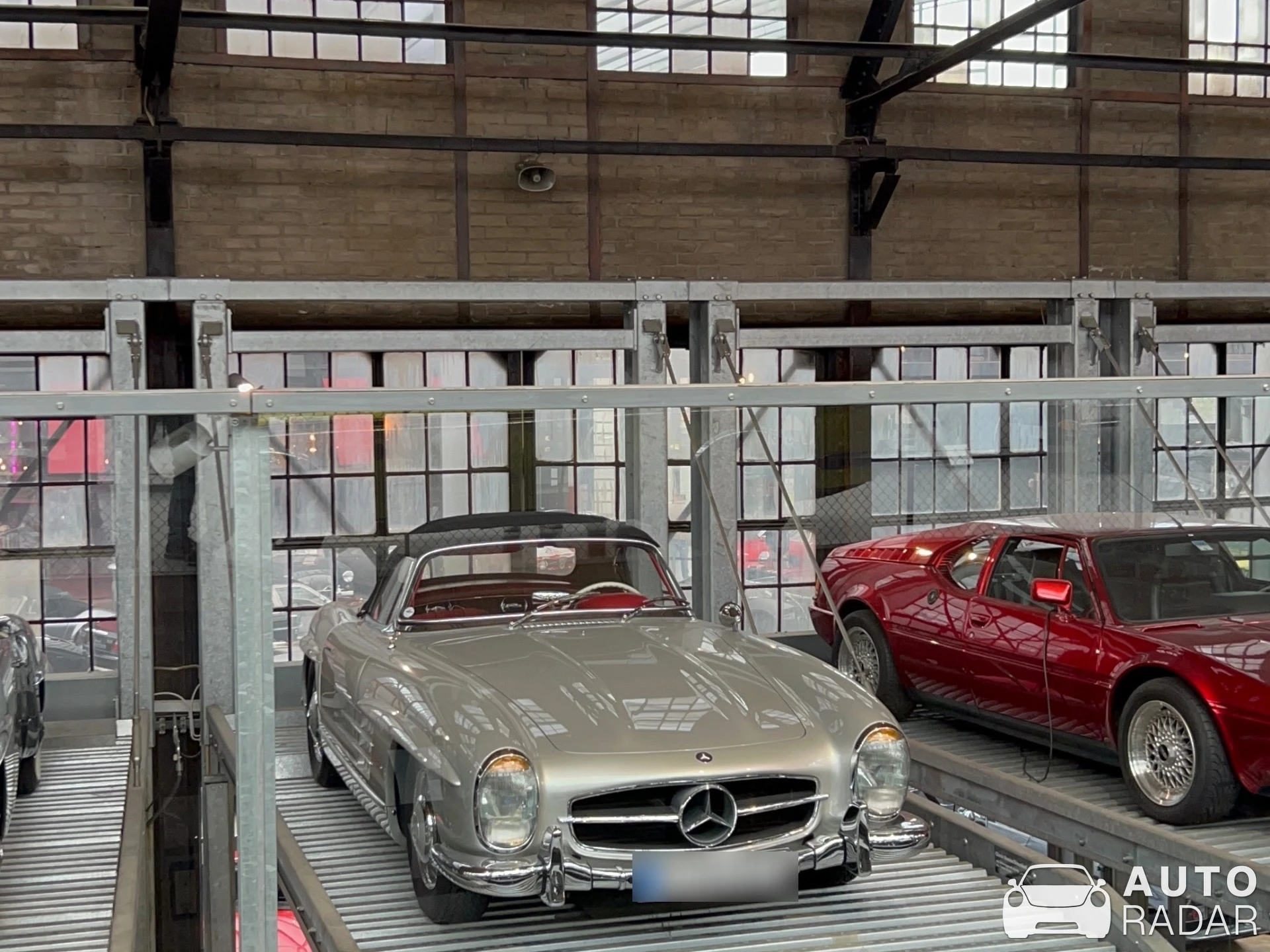Mercedes-Benz 300 SLS spotted in Düsseldorf