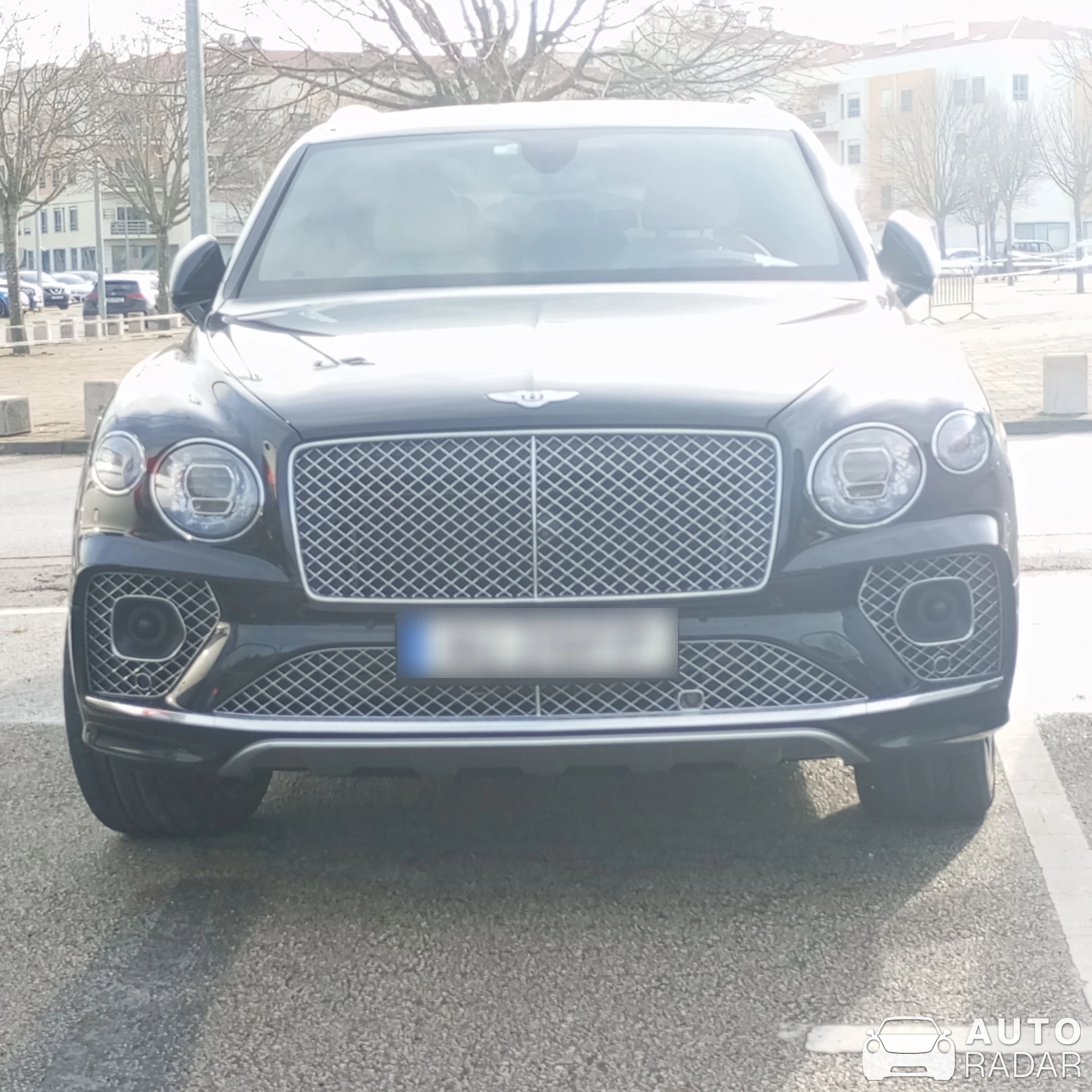 Bentley Bentayga V8 2021 spotted in Torres Vedras