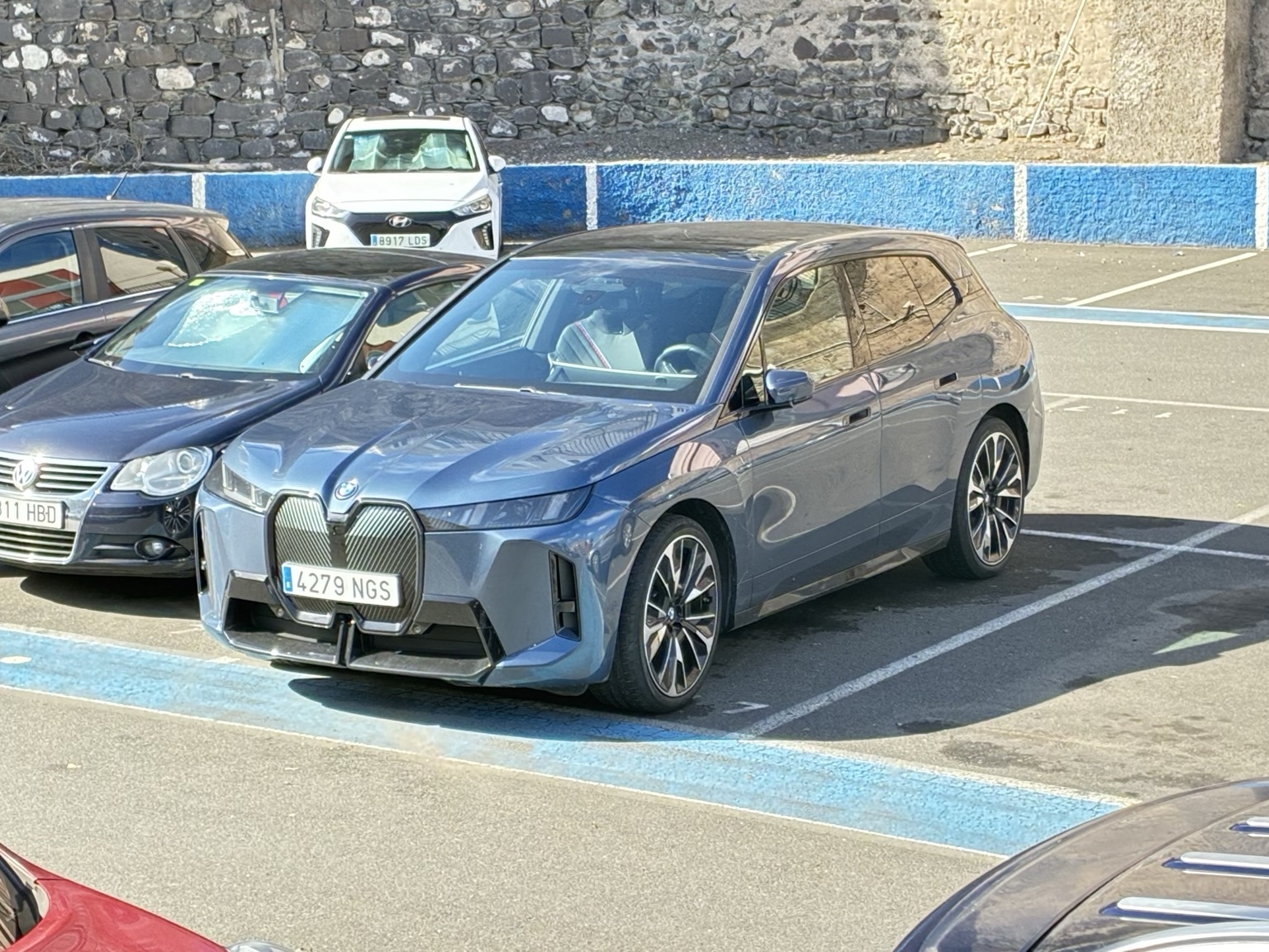 BMW iX M70