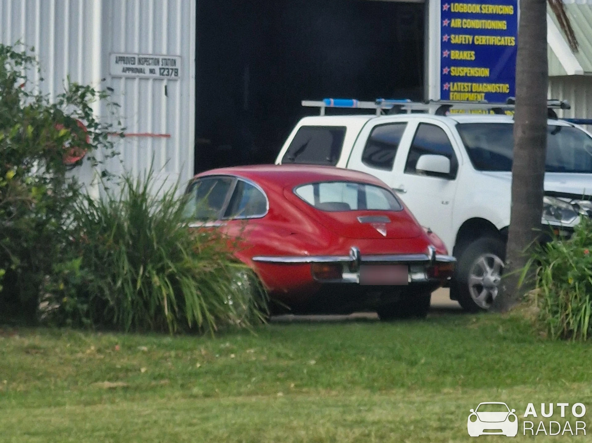 Jaguar E-Type spotted in Pialba, Australia