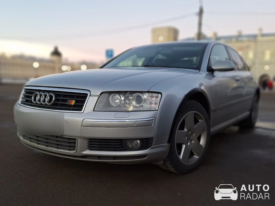 Audi S8 D3 spotted in Гатчина, Россия