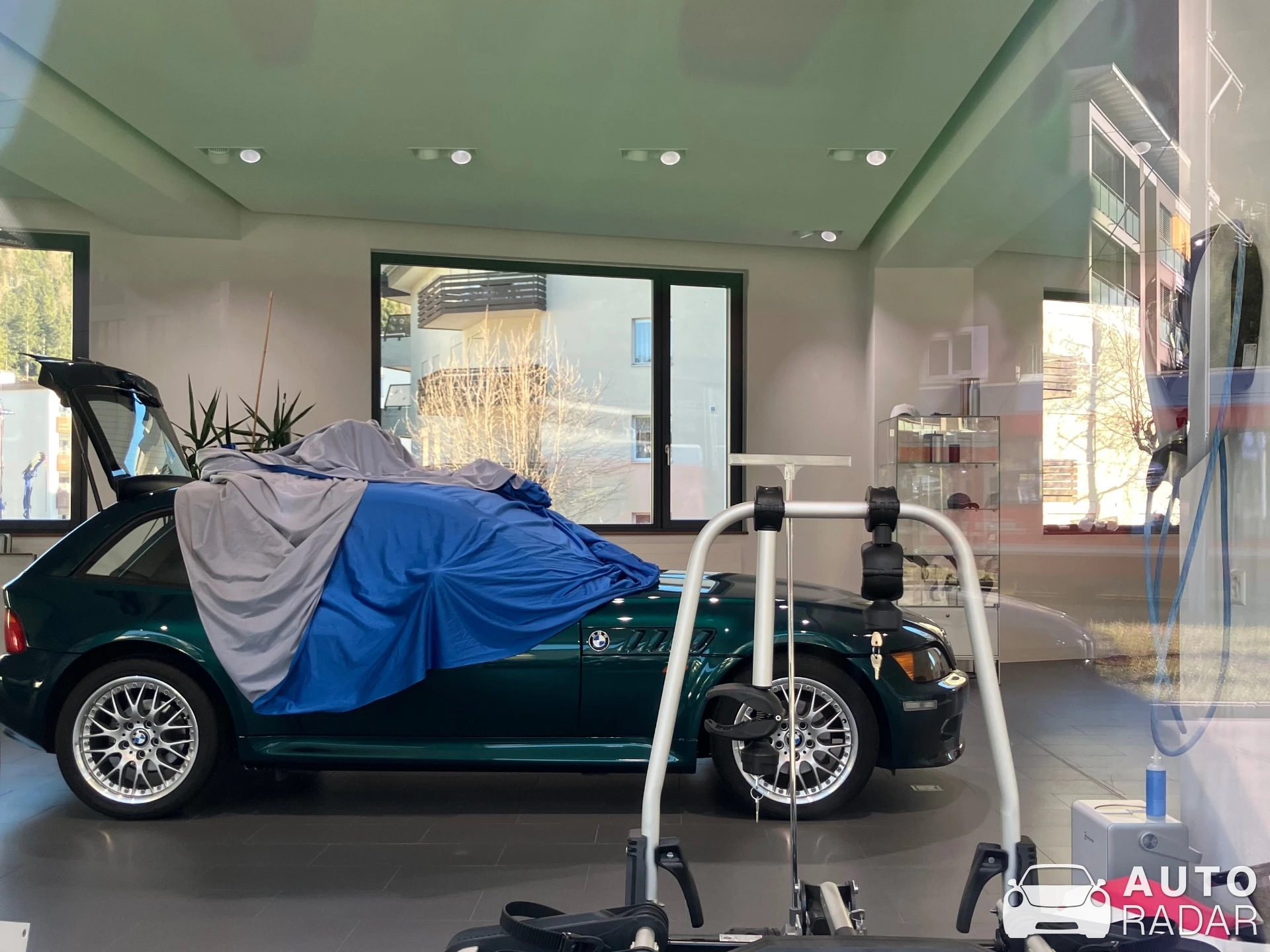 BMW Z3 Coupé spotted in Davos
