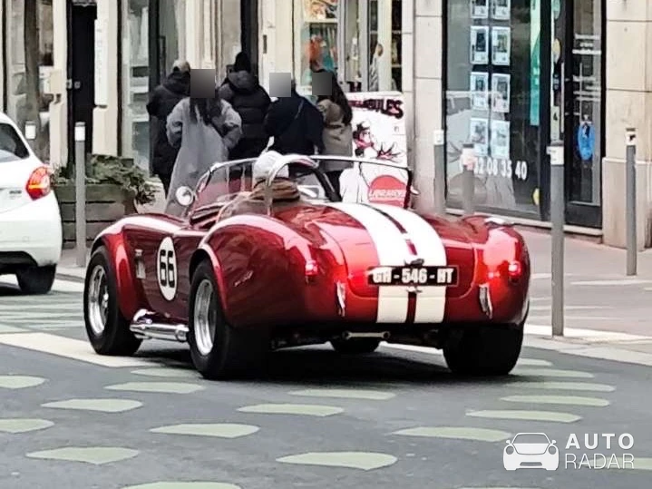 Shelby Cobra 427 spotted in Rouen, France