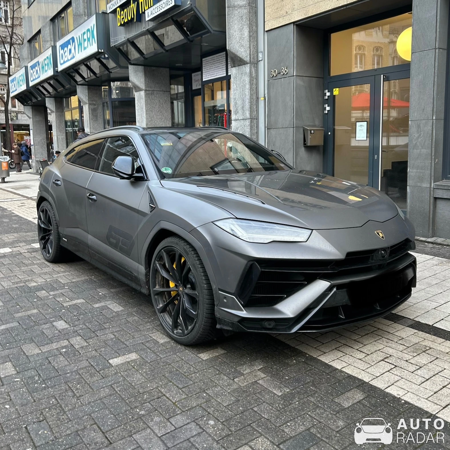 Lamborghini Urus S spotted in Köln, Germany