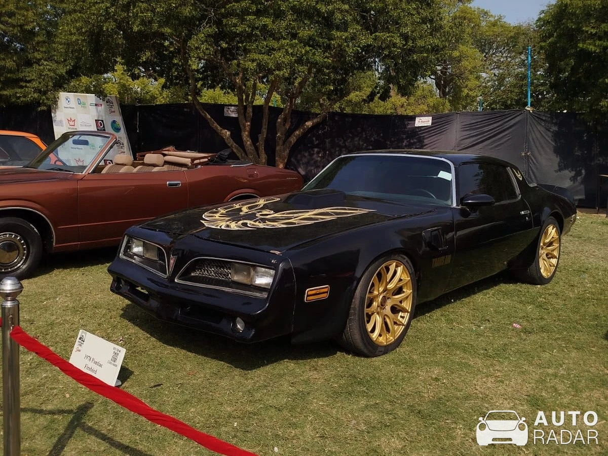 Pontiac Firebird spotted in Karachi, Pakistan
