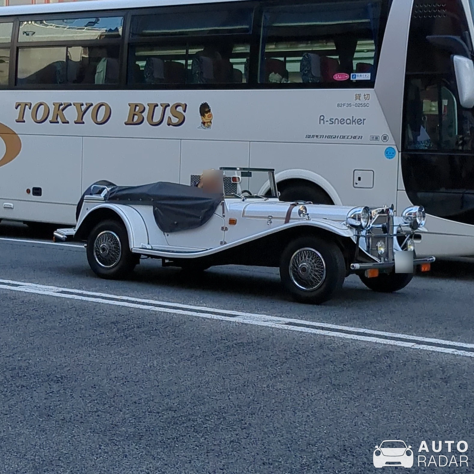Mercedes-Benz Gazelle spotted in 渋谷区