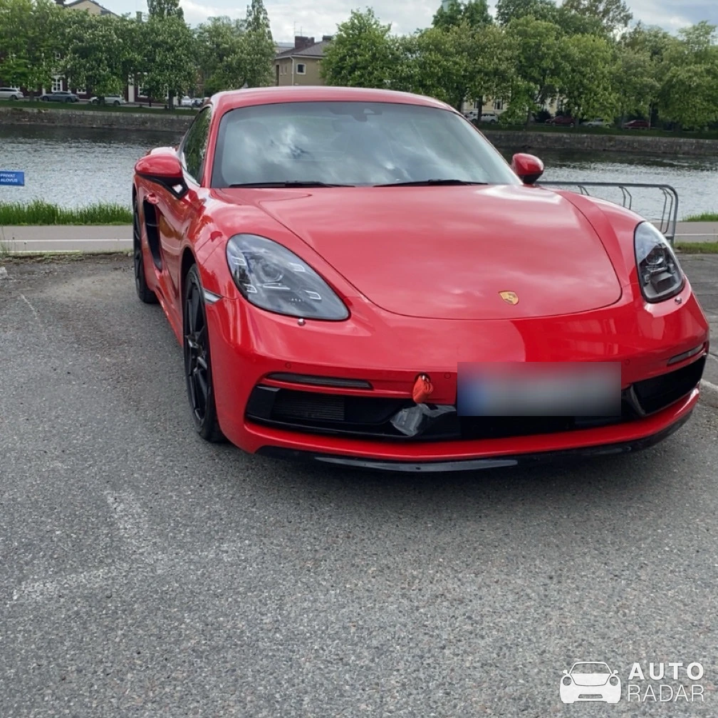 Porsche 718 Cayman T spotted in Karlstad