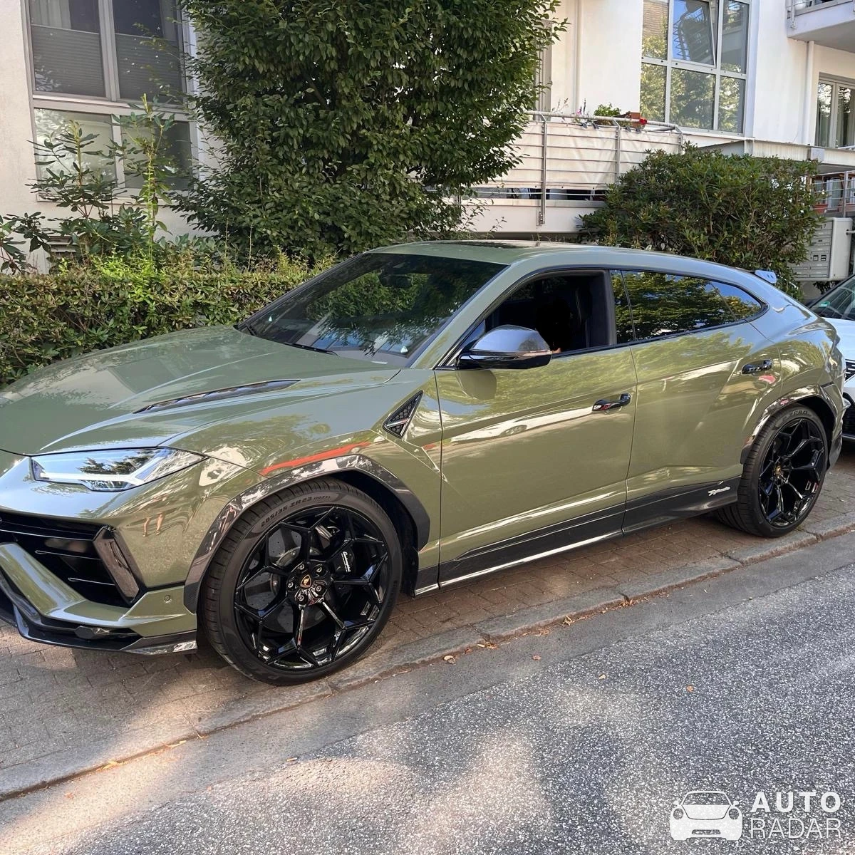 Lamborghini Urus Performante spotted in Hamburg, Deutschland