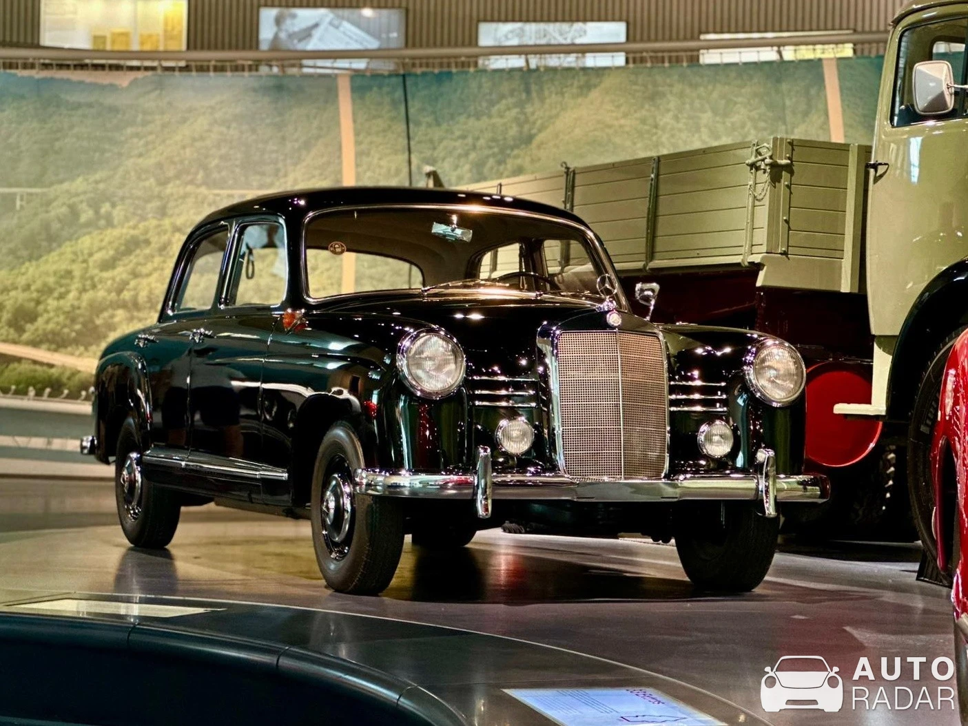 Mercedes 180 Ponton W120 spotted in Stuttgart