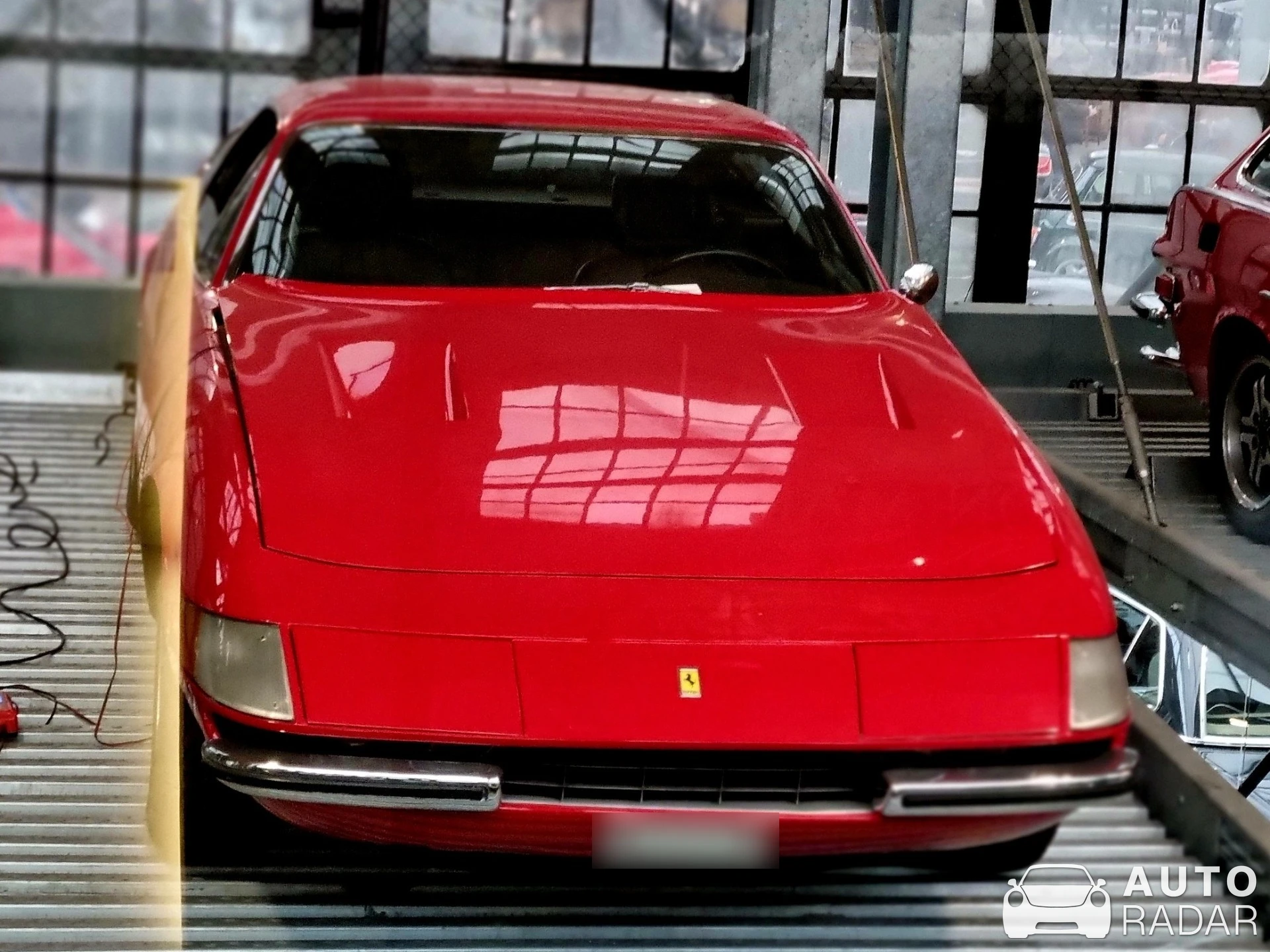 Ferrari 365 GTB/4 Daytona spotted in Düsseldorf, Germany