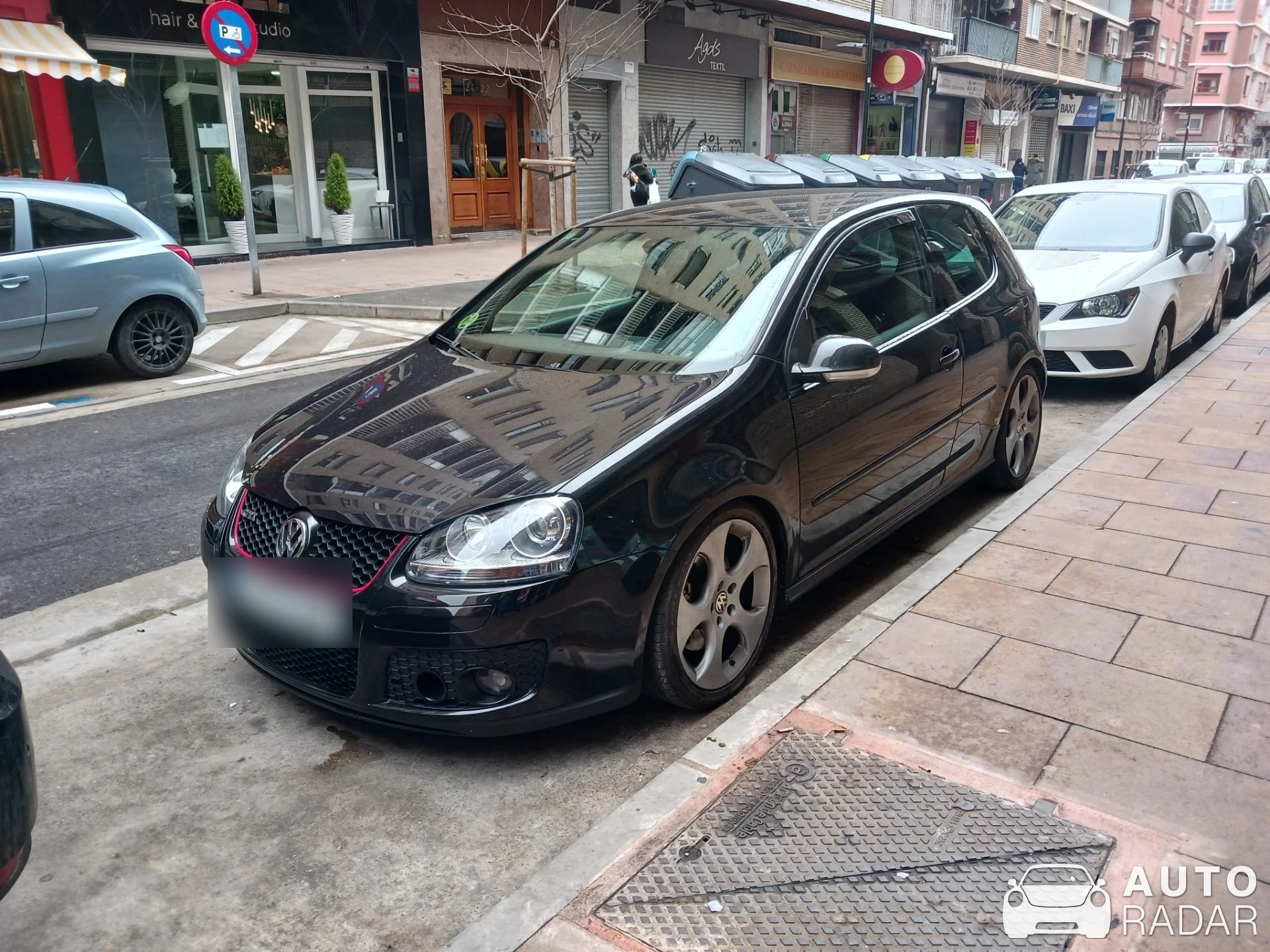 Volkswagen Golf GTI spotted in Zaragoza, España