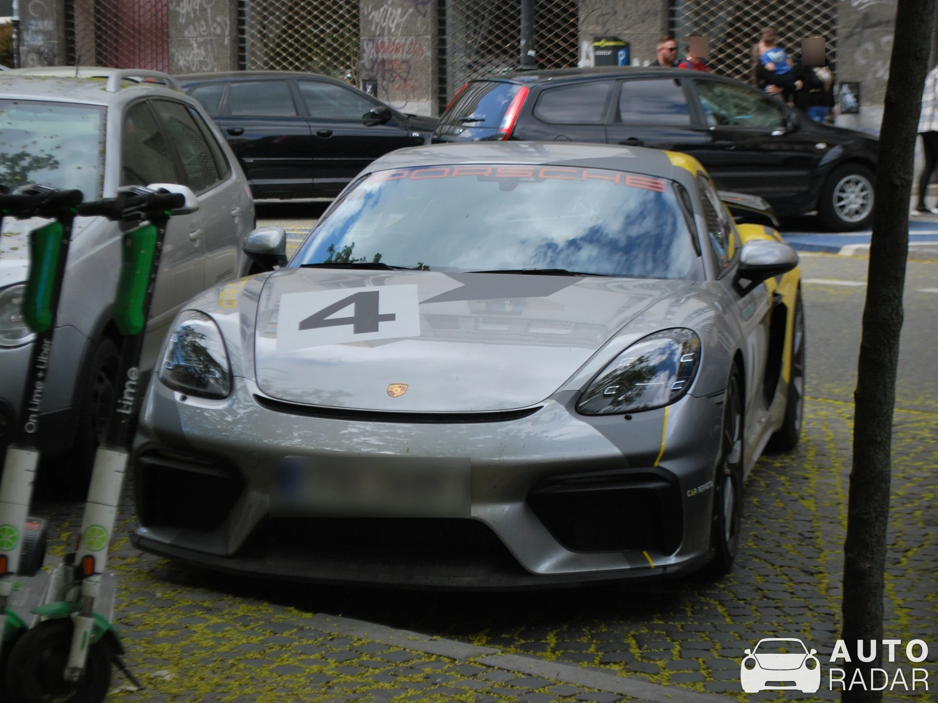 Porsche 718 Cayman GT4 spotted in Warszawa, Poland