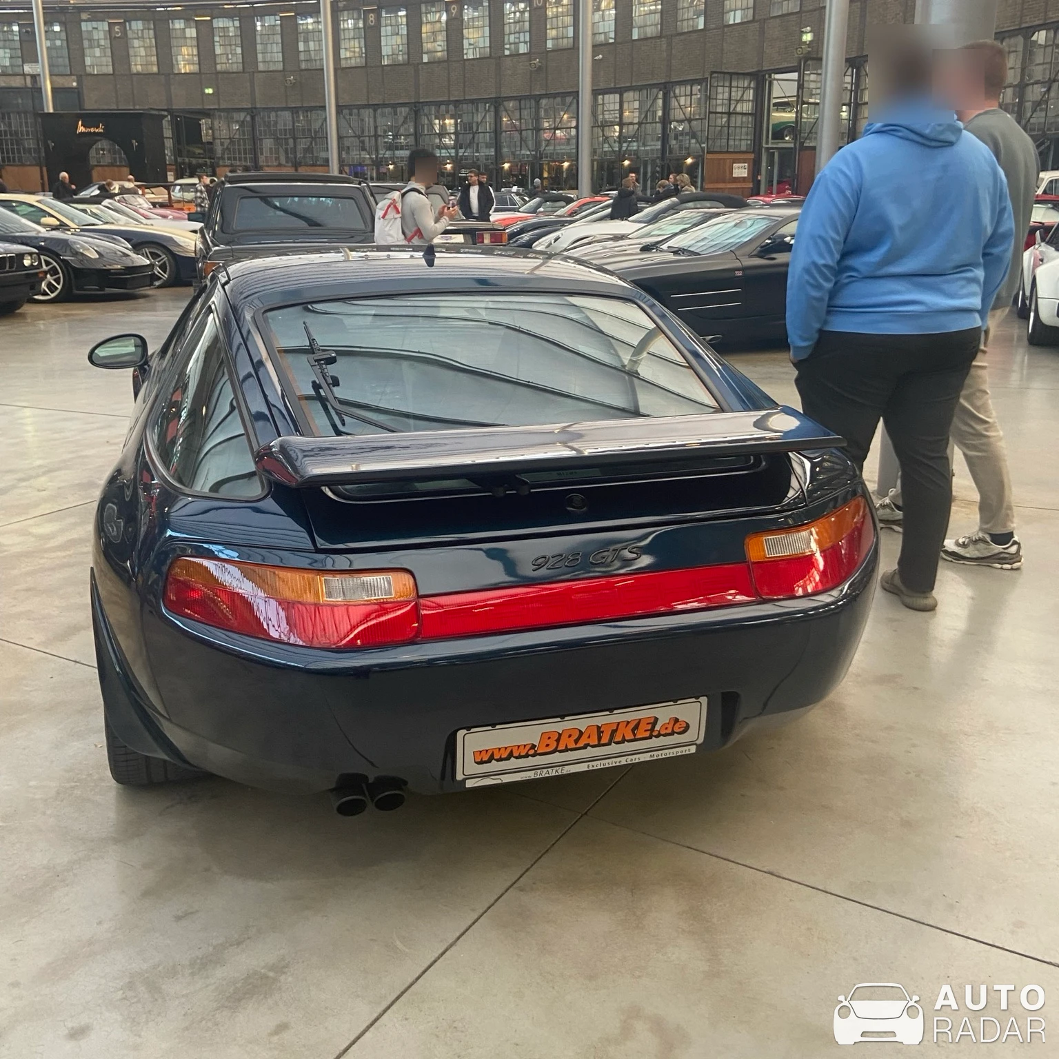 Porsche 928 GTS spotted in Düsseldorf, Deutschland