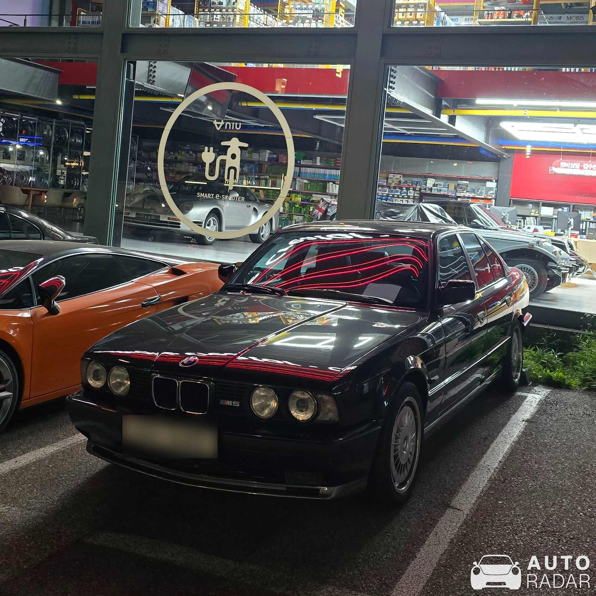 BMW M5 E34 spotted in Seoul