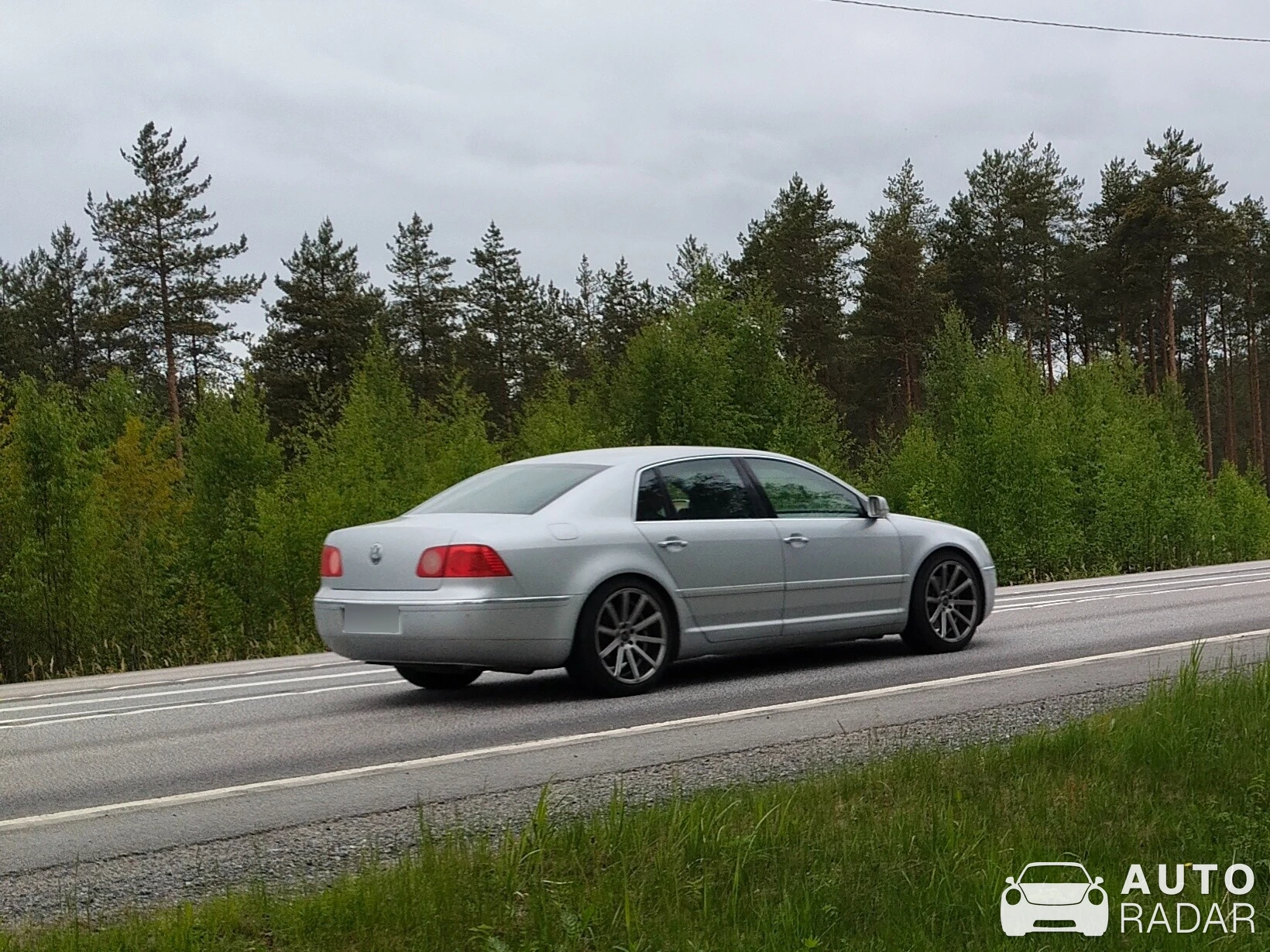 Volkswagen Phaeton spotted in Leivonmäki