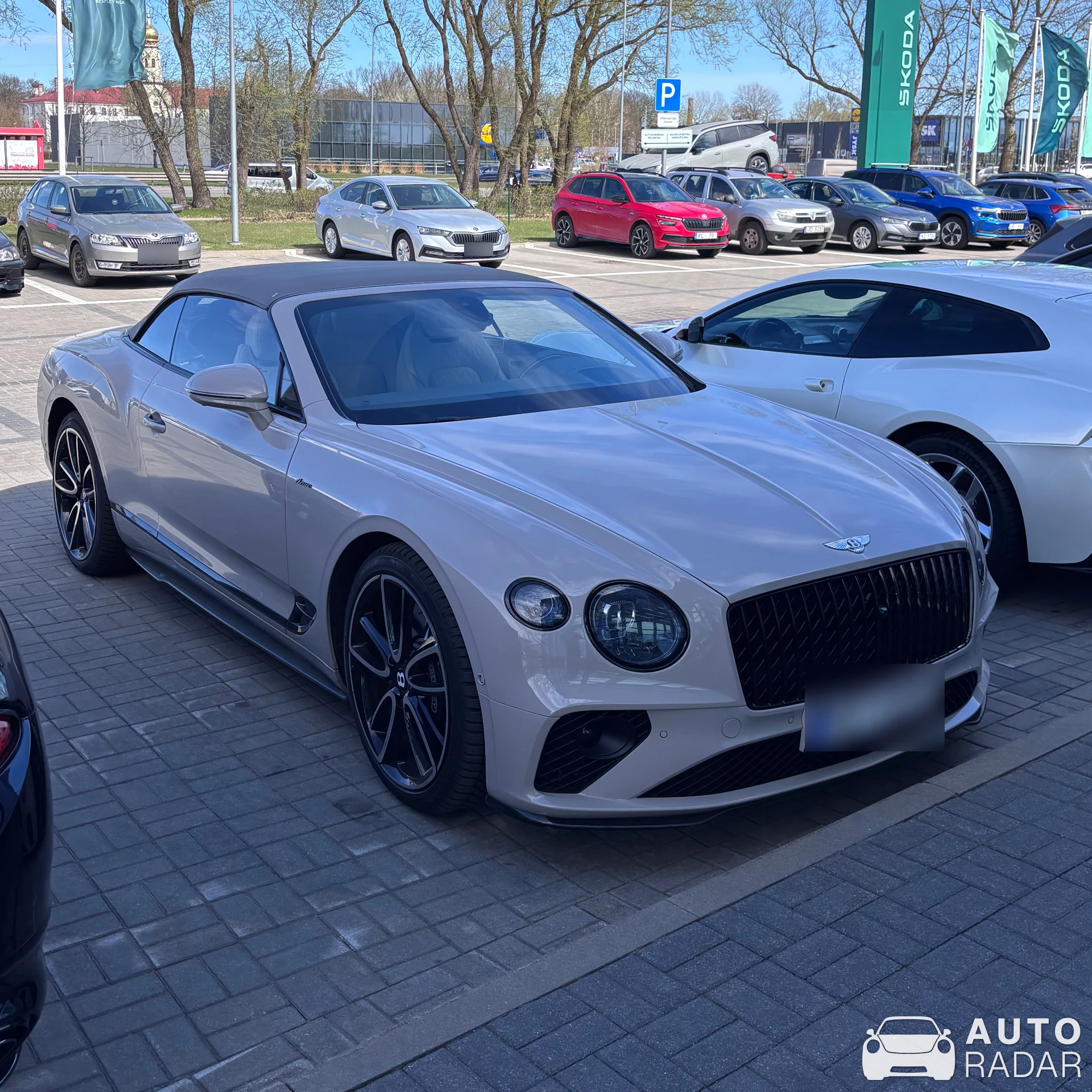 Bentley Continental GTC V8 Azure spotted in Riga