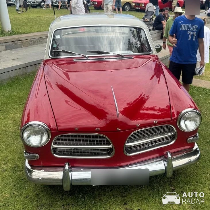 Volvo Amazon spotted in Lisbon, Portugal