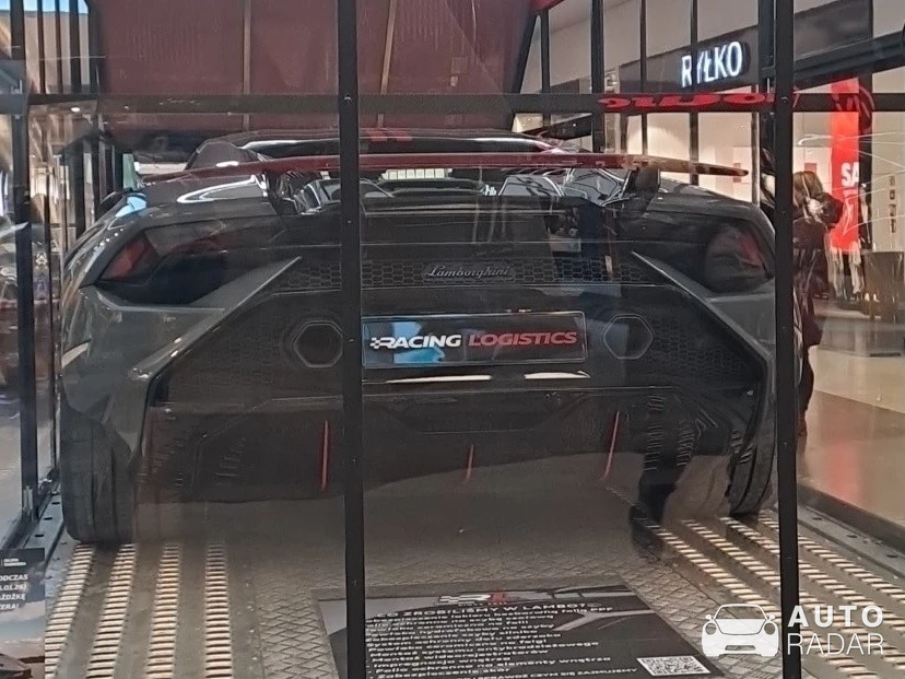 Lamborghini Huracán LP640-2 Tecnica 60th Anniversary Edition spotted in Olsztyn