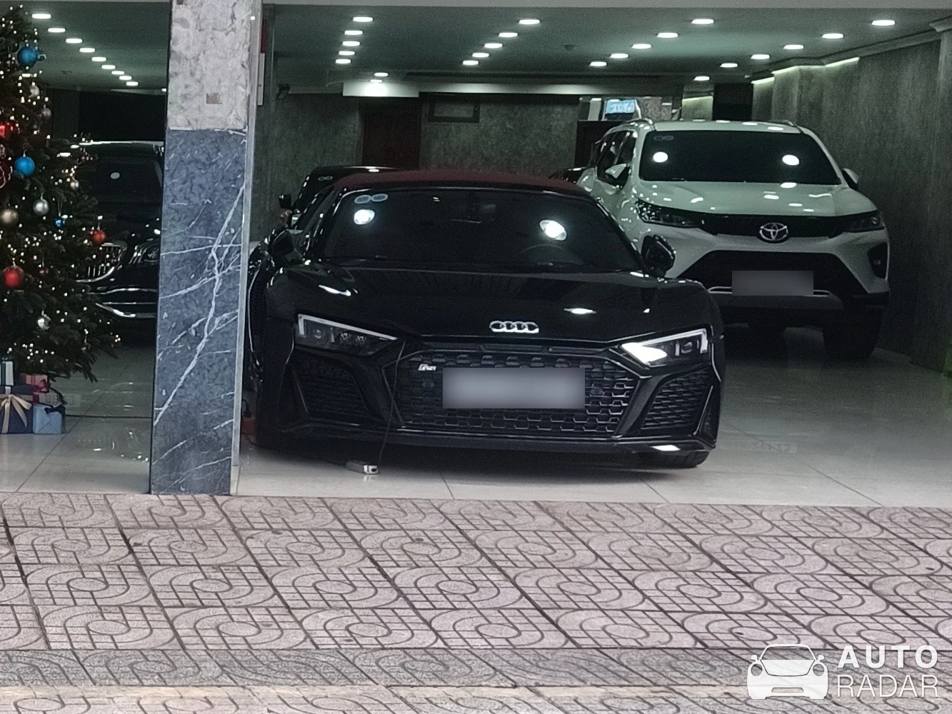 Audi R8 V10 Spyder Performance spotted in Ho Chi Minh City, Vietnam