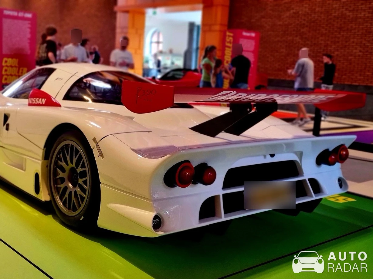 Nissan R390 spotted in Den Haag