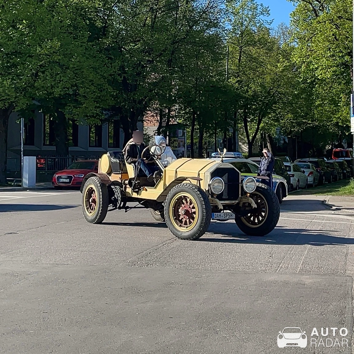 REO M35 spotted in München