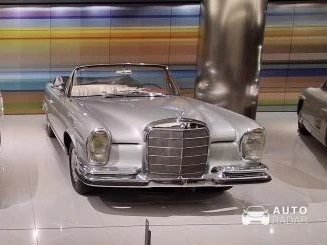 Mercedes-Benz 280 SE spotted in Monaco, Monaco
