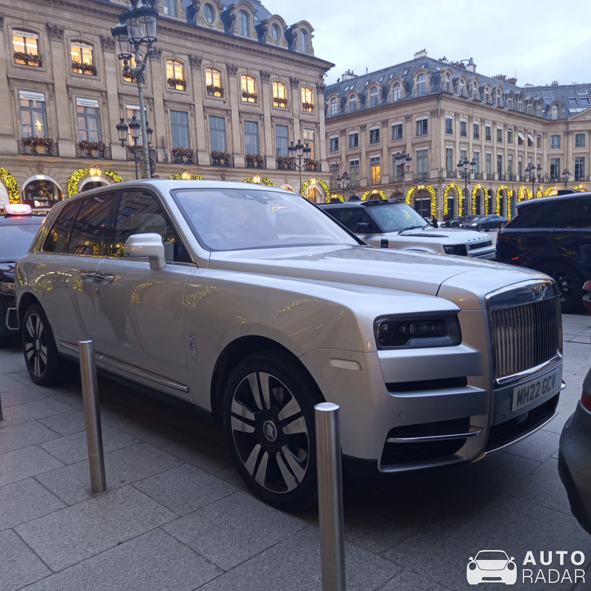 Rolls-Royce Cullinan spotted in Paris, France