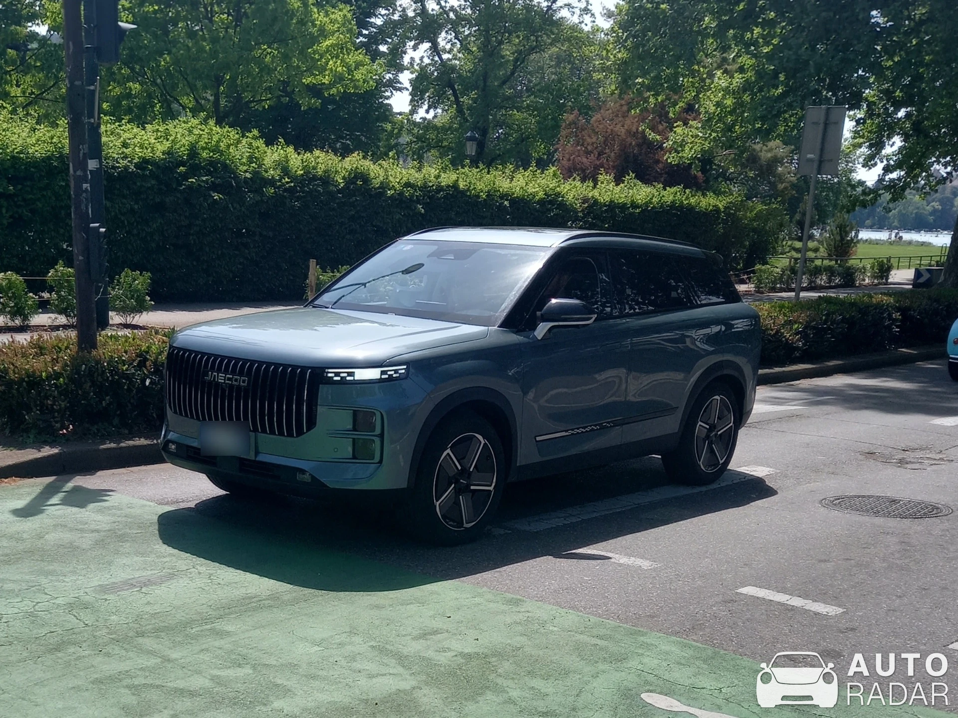 Jaecoo J7 spotted in Annecy
