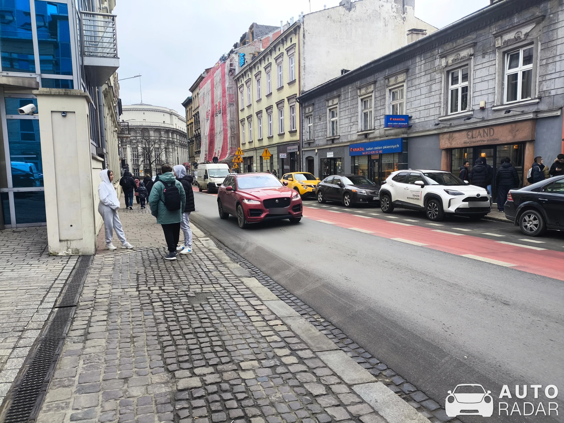 Jaguar F-PACE spotted in Kraków, Pologne