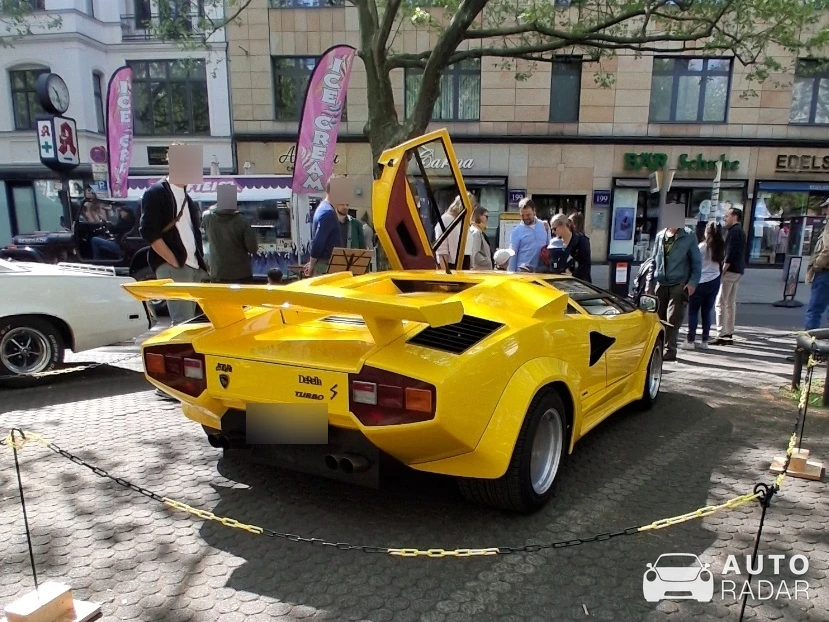 Lamborghini Countach LP500 S spotted in Berlin