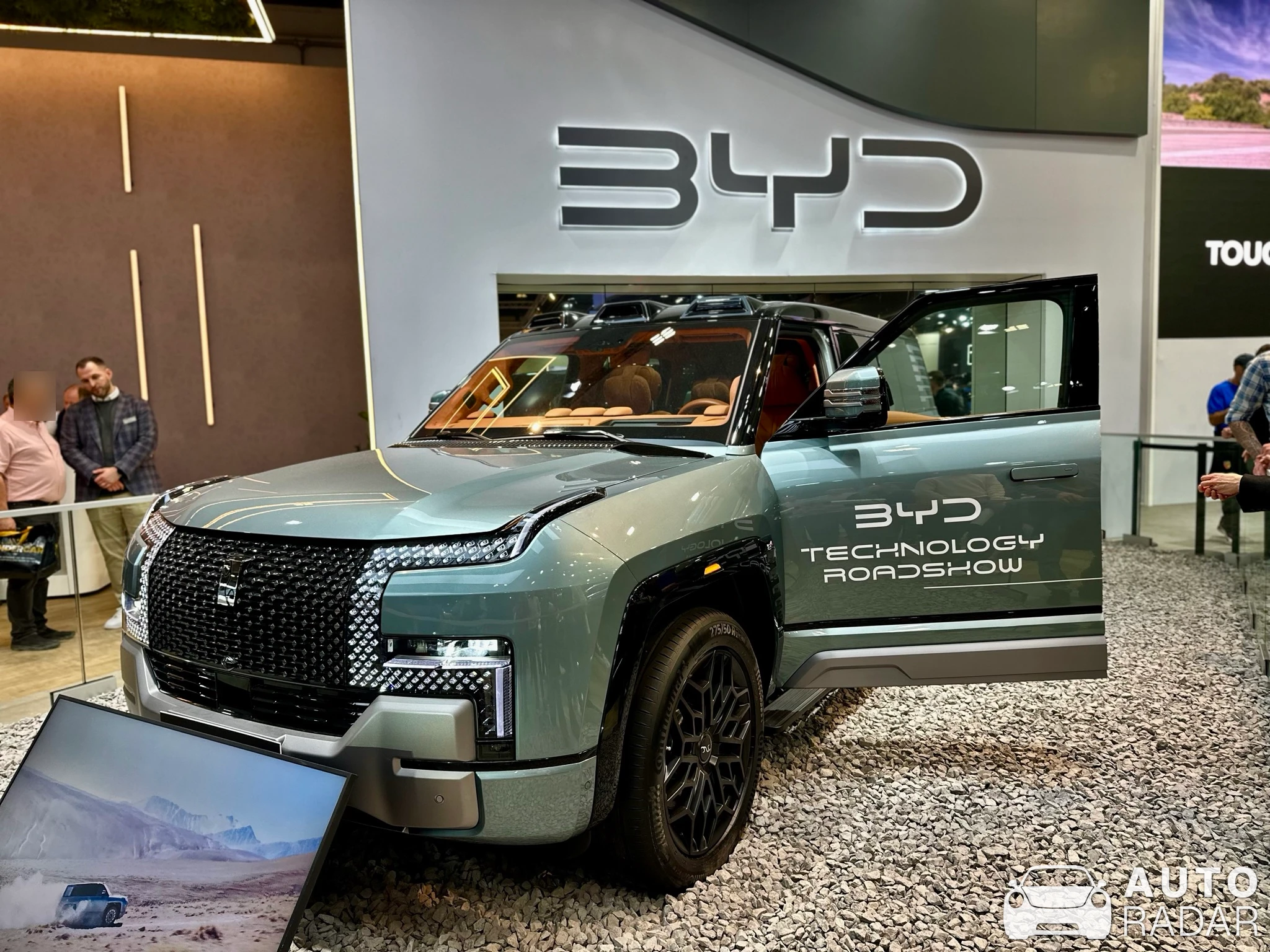 BYD Yangwang U8 spotted in Bruxelles