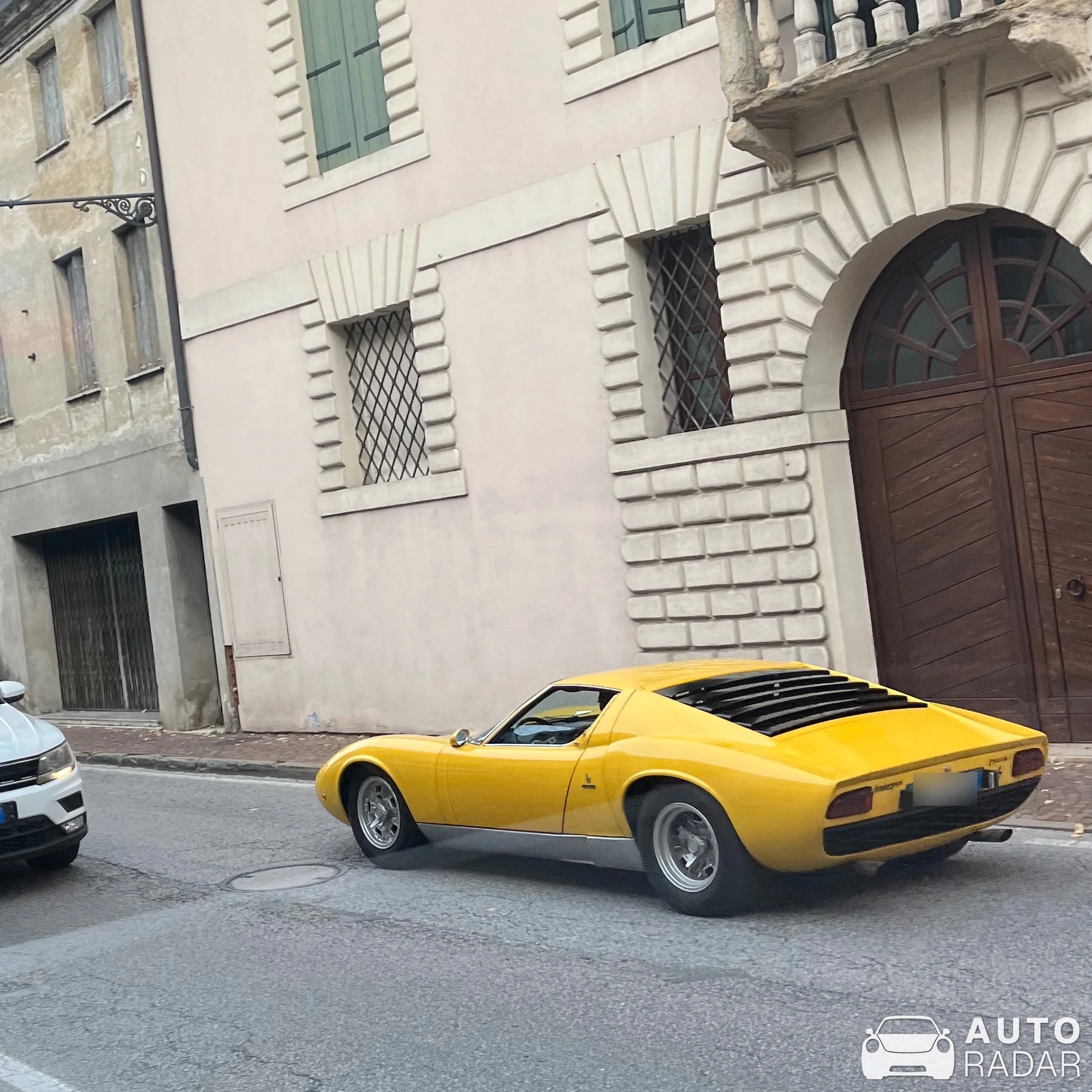 Lamborghini Miura P400 S spotted in Noale, Italia