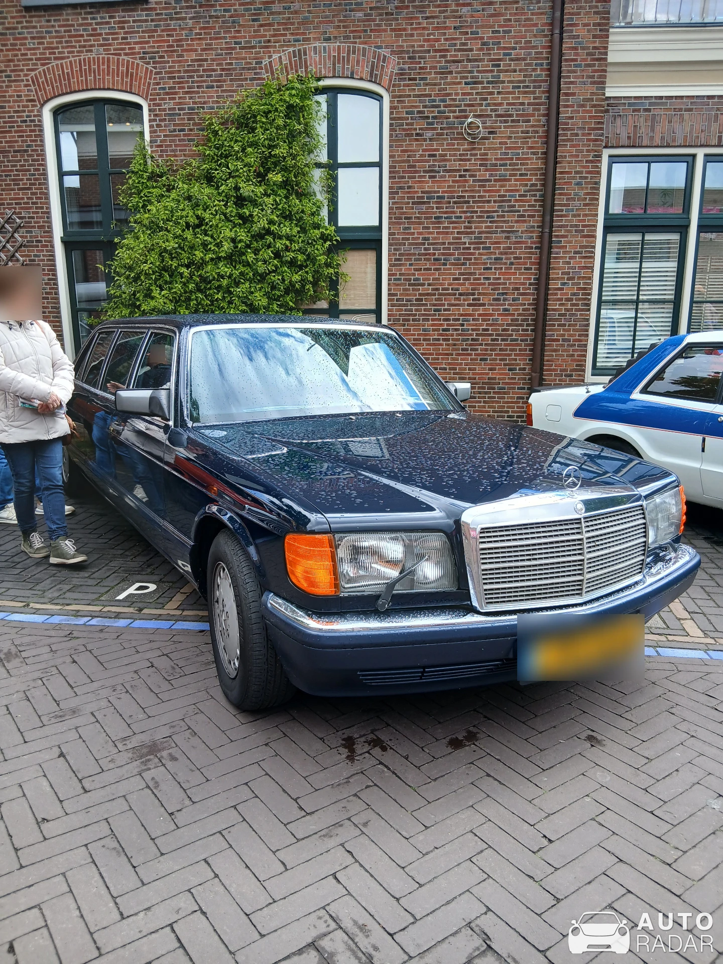 Mercedes-Benz 380 SEL Limousine spotted in Aalten