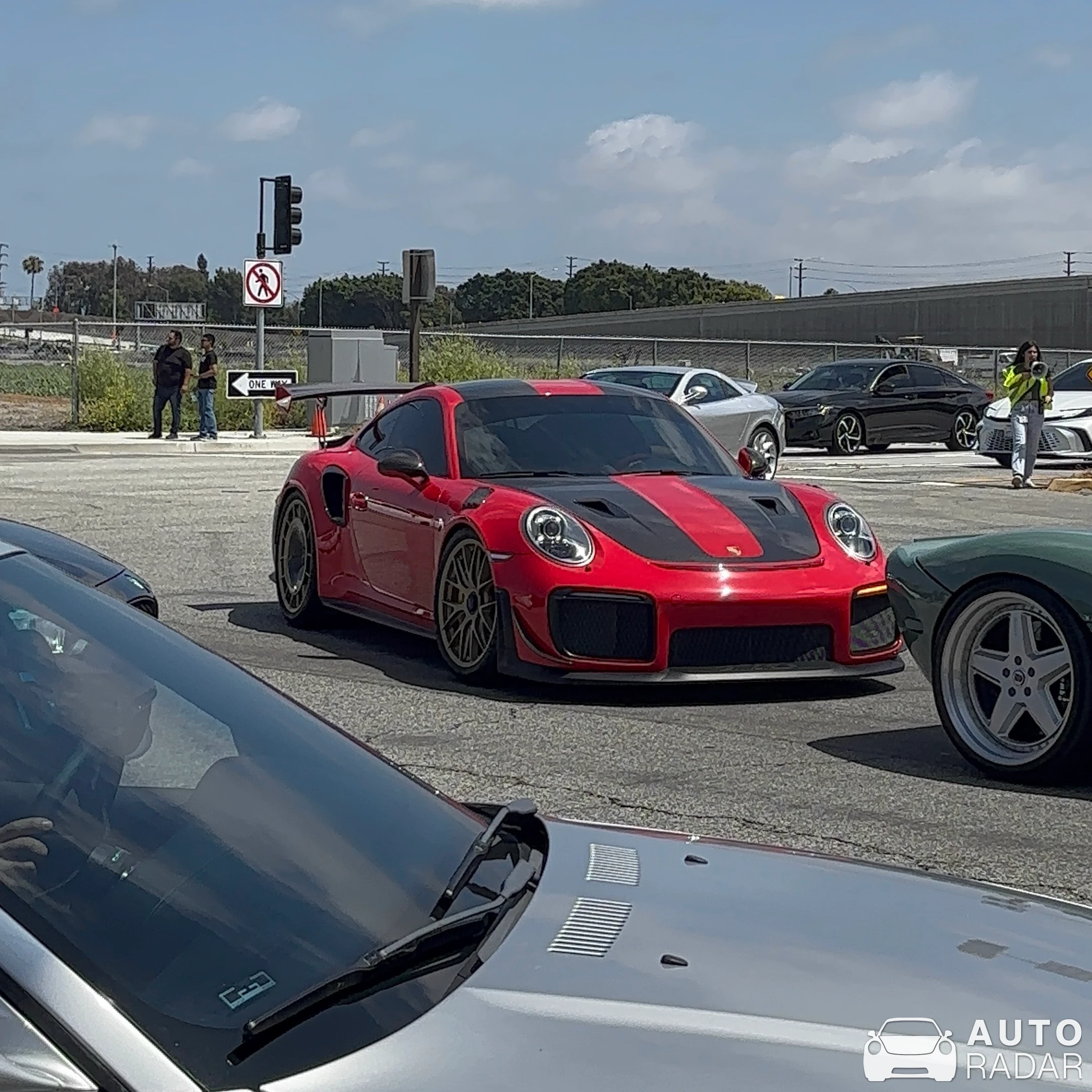 Porsche 991 GT2 RS MR spotted in Costa Mesa