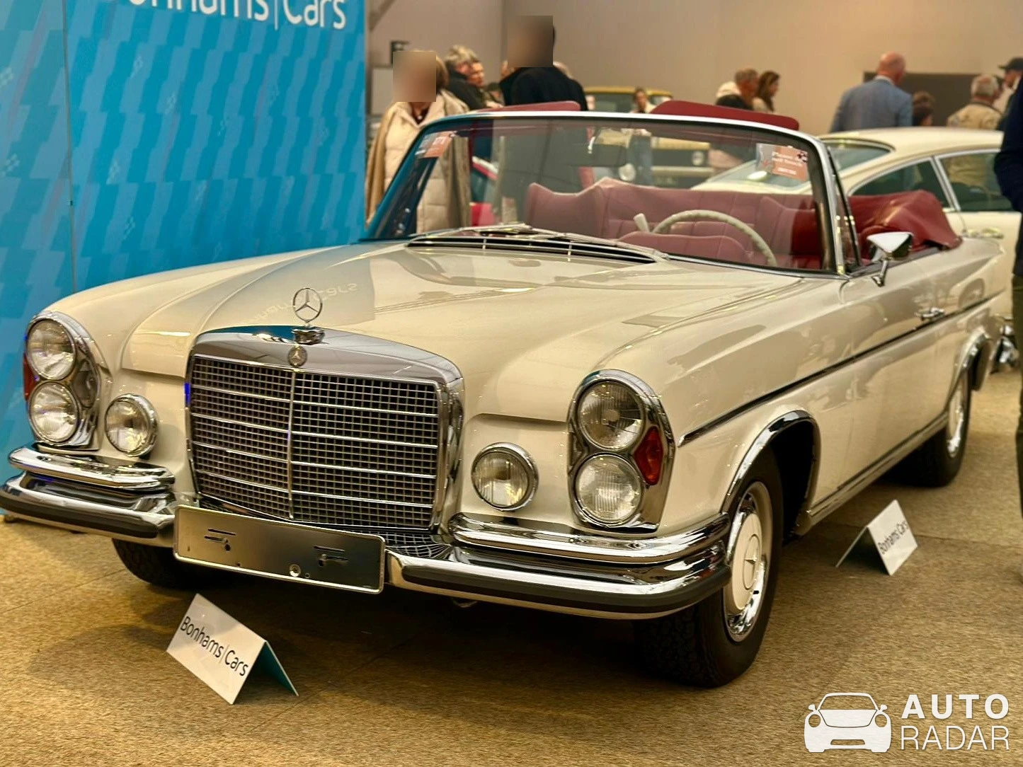 Mercedes-Benz 220SE Cabriolet spotted in Knokke-Heist