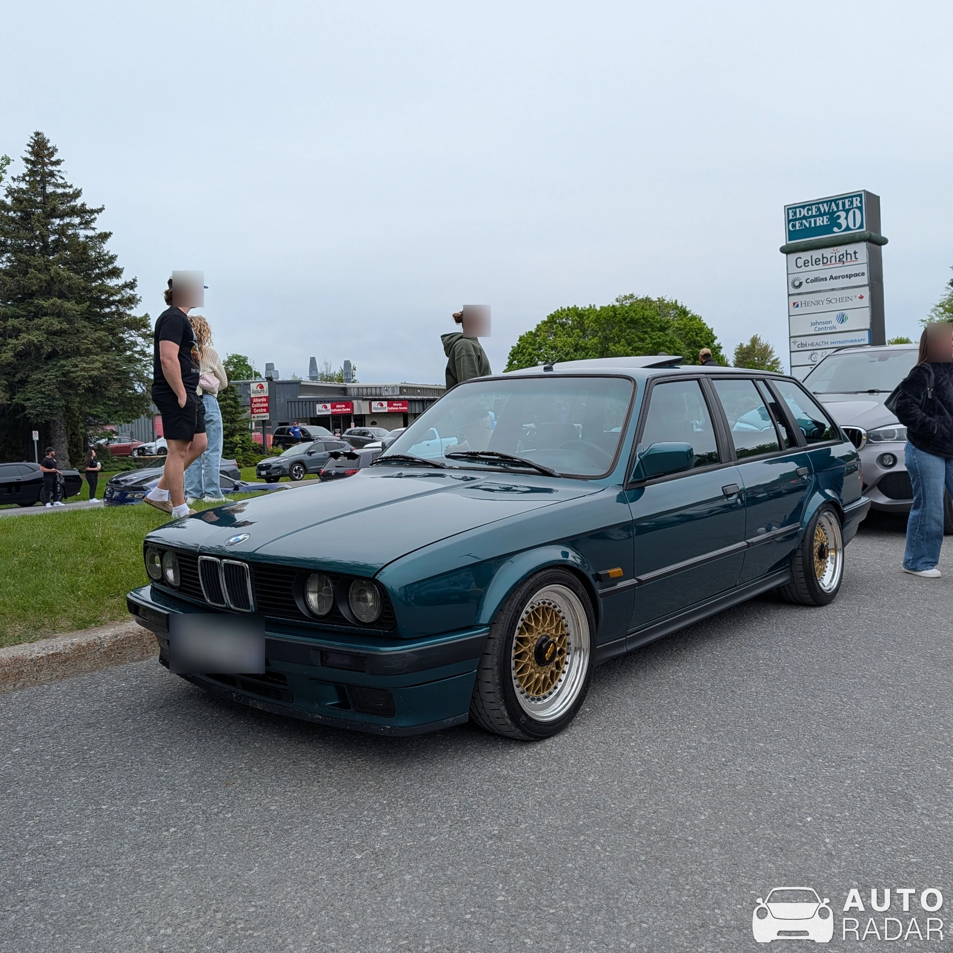 BMW 3 series E30 Touring spotted in Kanata