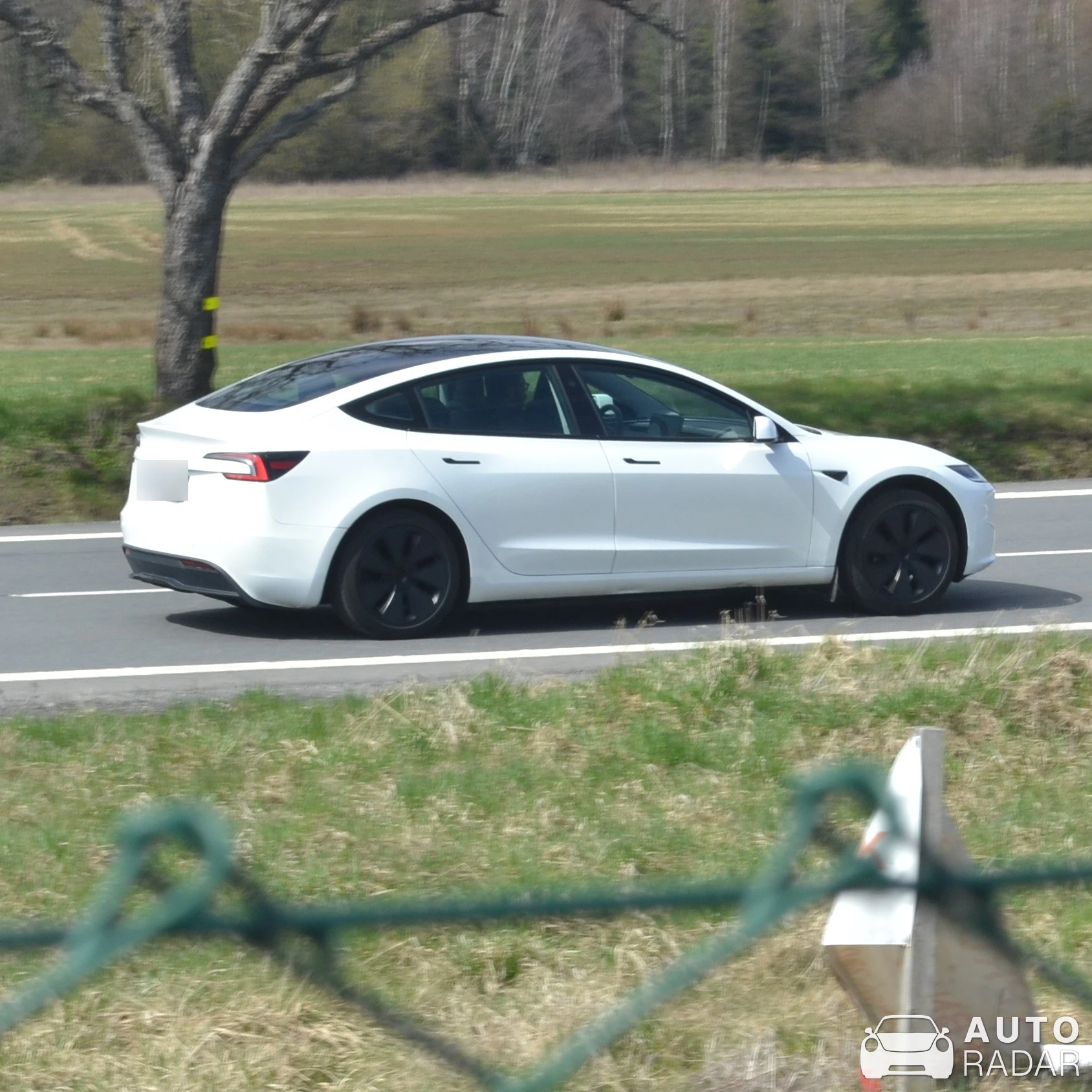 Tesla Model 3 Performance Plaid Edition spotted in Březová