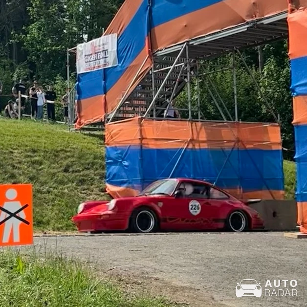 Porsche 911 Carrera RSR 3.0 spotted in Rudolfstetten-Friedlisberg