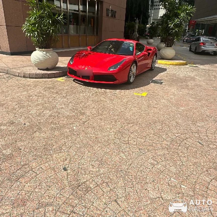 Ferrari 488 GTB spotted in Singapore, Singapore