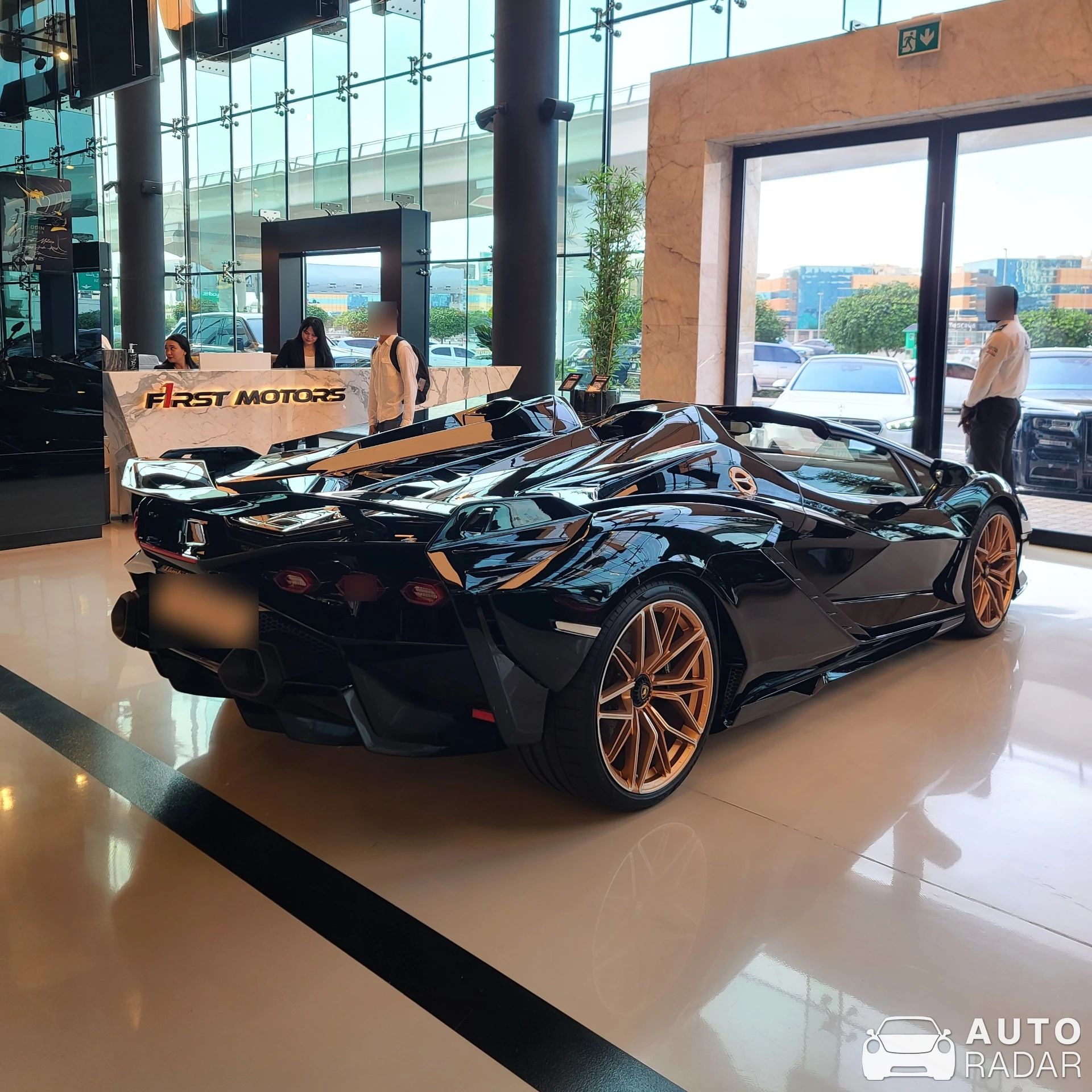 Lamborghini Sián FKP 37 spotted in Dubai, United Arab Emirates
