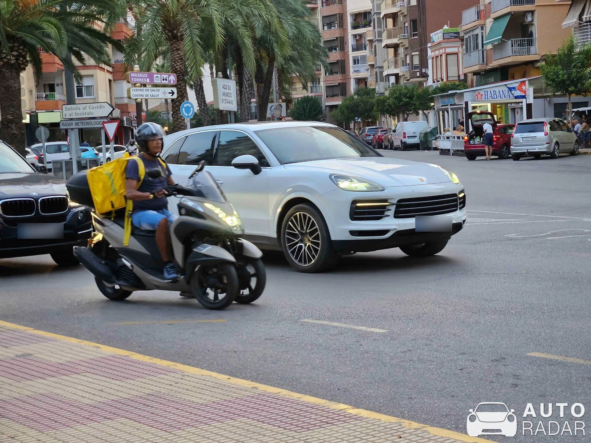 Porsche Cayenne spotted in Cullera, Spain