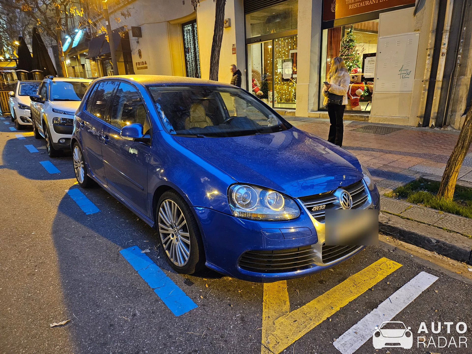 Volkswagen Golf R32 spotted in Zaragoza, España