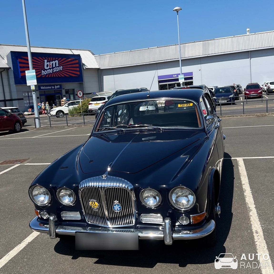 Daimler Sovereign spotted