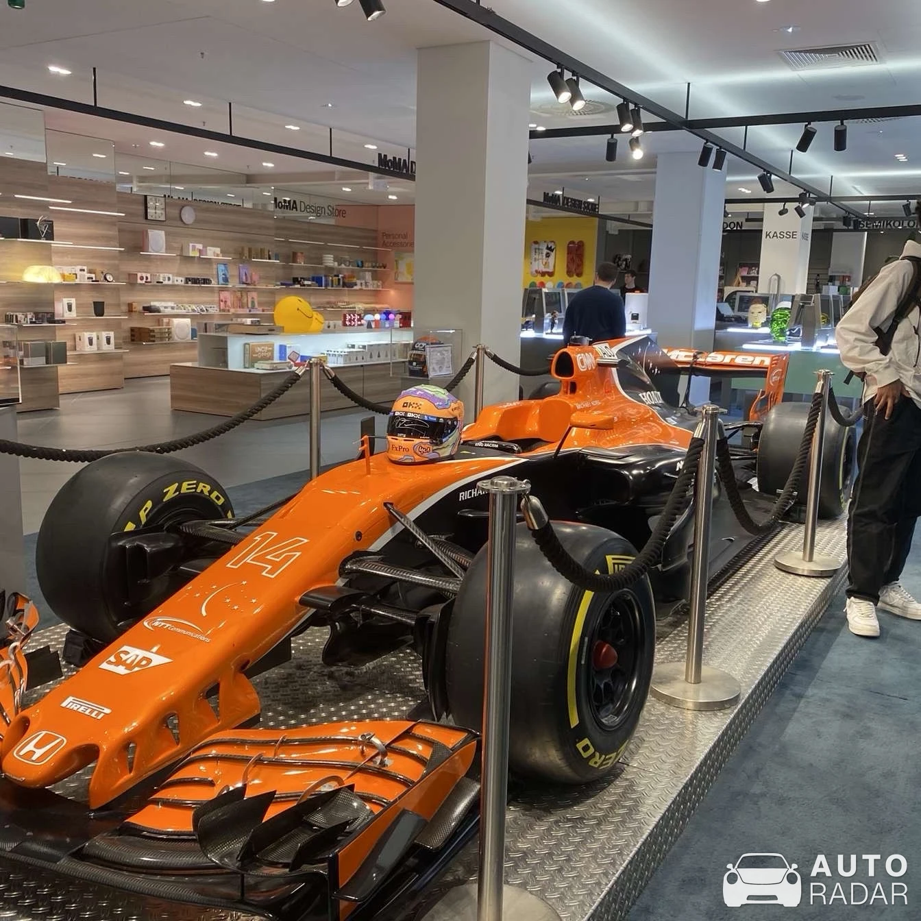 McLaren MCL32 spotted in Berlin, Allemagne